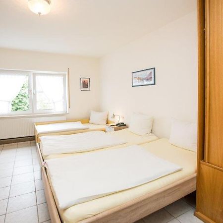 Hotel Pizzeria Venezia Sohren Екстер'єр фото
